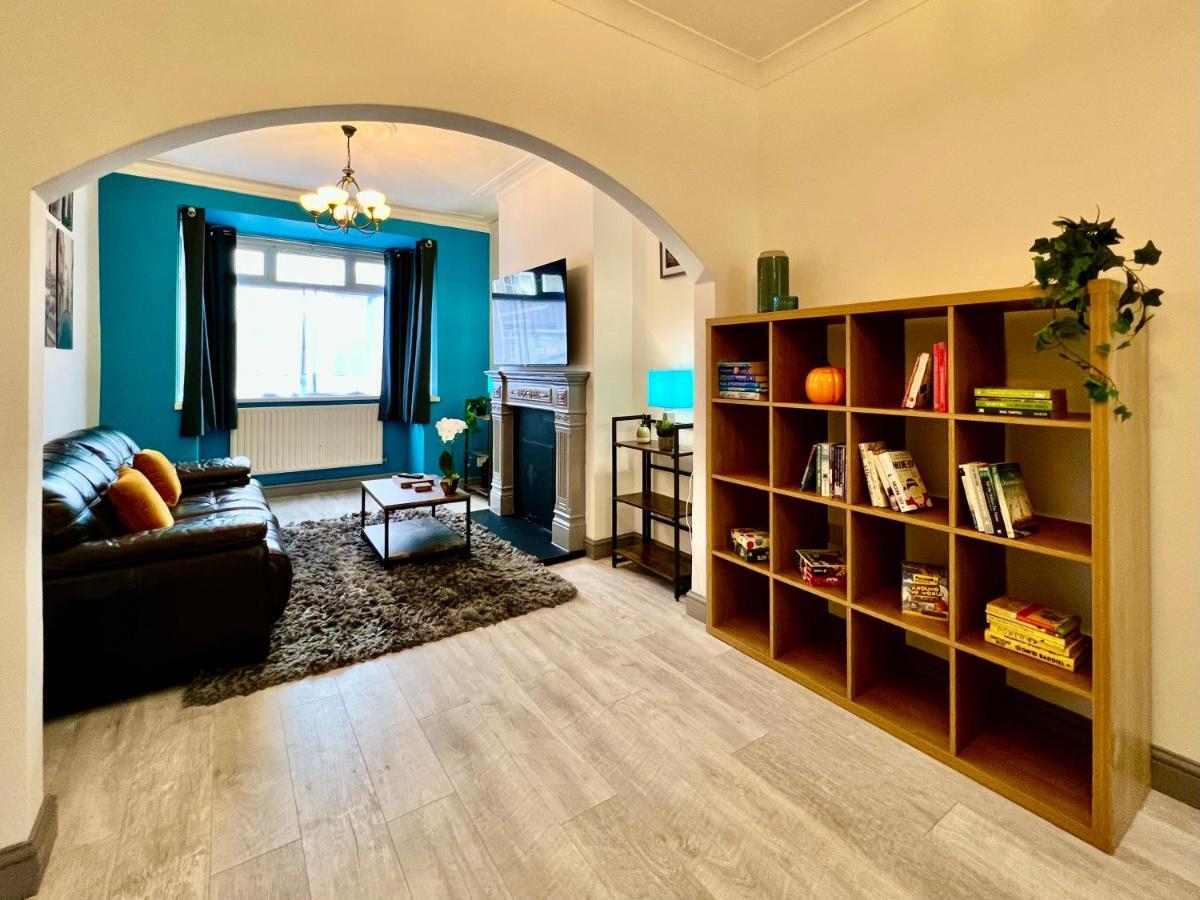 Bramhall House - Great For Contractors Or Family Holidays Клиторпс Экстерьер фото