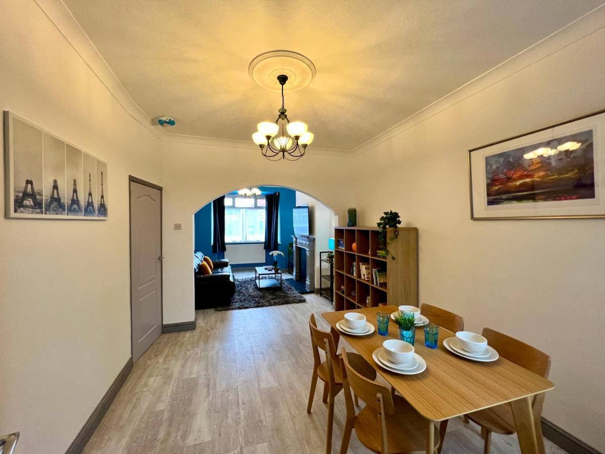 Bramhall House - Great For Contractors Or Family Holidays Клиторпс Экстерьер фото
