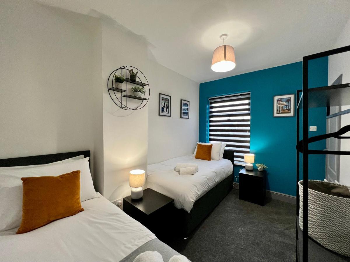 Bramhall House - Great For Contractors Or Family Holidays Клиторпс Экстерьер фото
