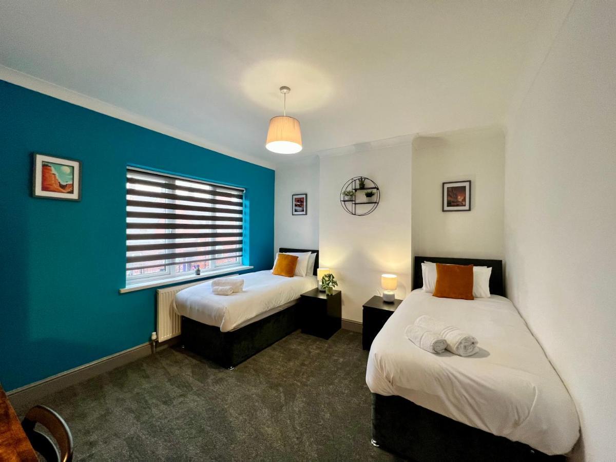 Bramhall House - Great For Contractors Or Family Holidays Клиторпс Экстерьер фото